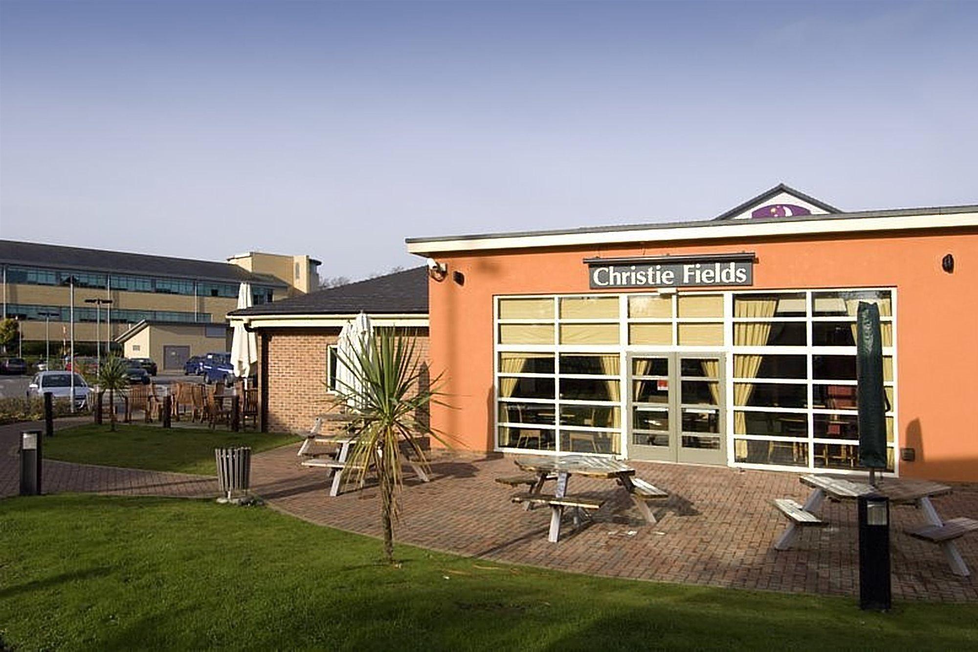 Premier Inn Manchester West Didsbury Extérieur photo